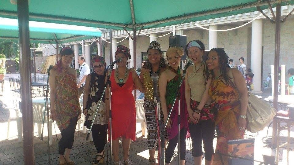 Singing with Japanese singers